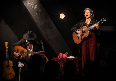 Monica Coronado en Manito geven flamencoconcert bij volle maan in Westelbeers