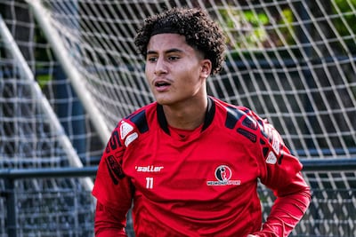 Helmond Sport-talent Essanoussi (15) op stage bij Portugese topclub: ‘Ik dacht eerst dat het een gra