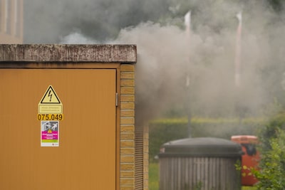 Stroomstoring door brand in elektriciteitshuisje vlakbij Helmondse school