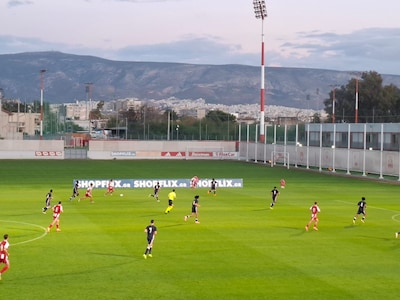 Met prachtig uitzicht blijven PSV-talenten ongeslagen in Youth League, ondanks weggeven 2-0 voorspro