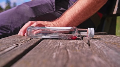 Broer (22) stak, broertje (16) hield man vast: cel voor steekpartij in Eindhoven