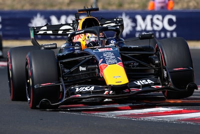 Max Verstappen spint in hectische slotfase en komt niet verder dan P6, ijzersterke Norris pakt verrassend pole