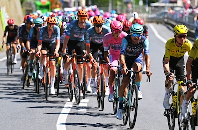 Belg Alec Segaert verrast favorieten met ontsnapping in laatste kilometers en wint twaalfde etappe Giro