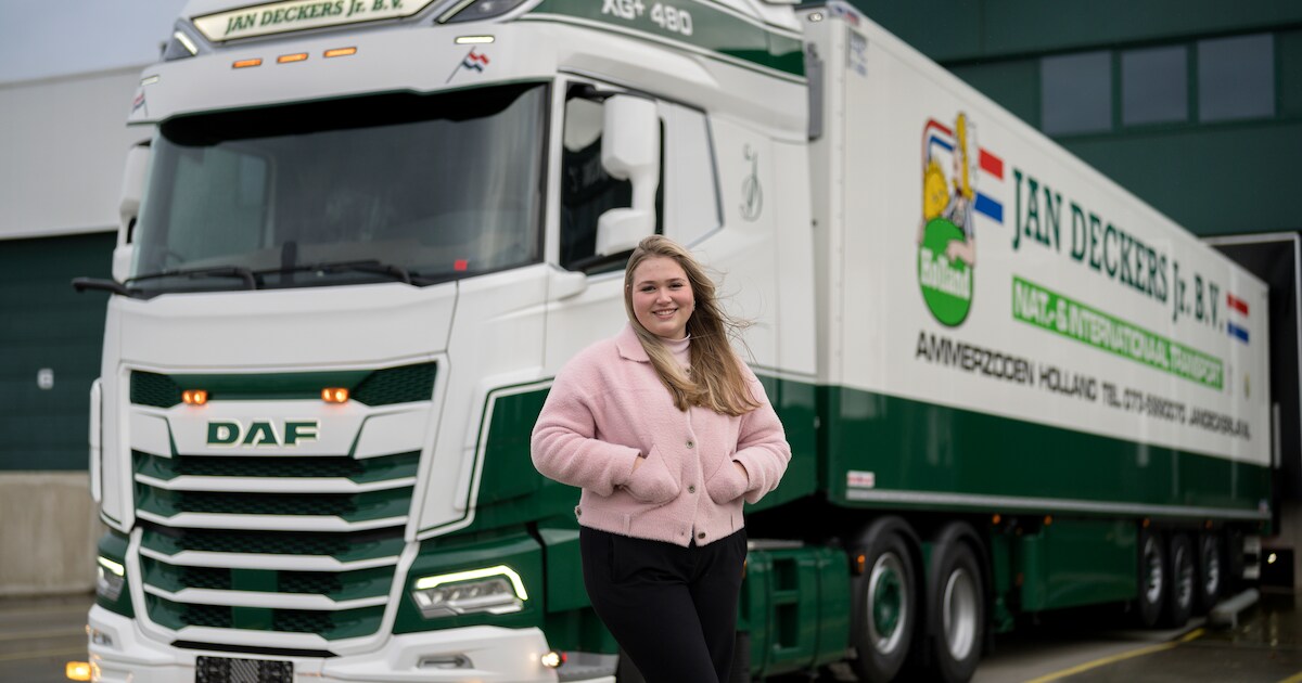 Elles is pas 18 maar rijdt al rond in de grootste trucks: stoel in de voorste stand en gáán met die 