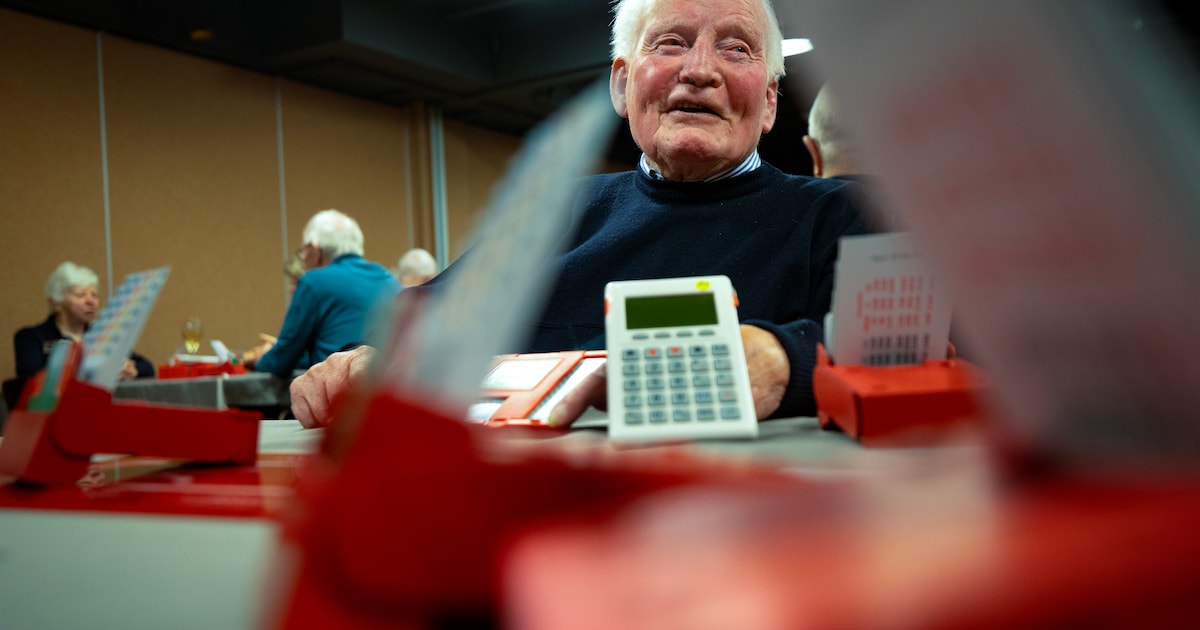 Frans bridget al een halve eeuw bij dezelfde club: ‘Heb er nog altijd veel lol in’