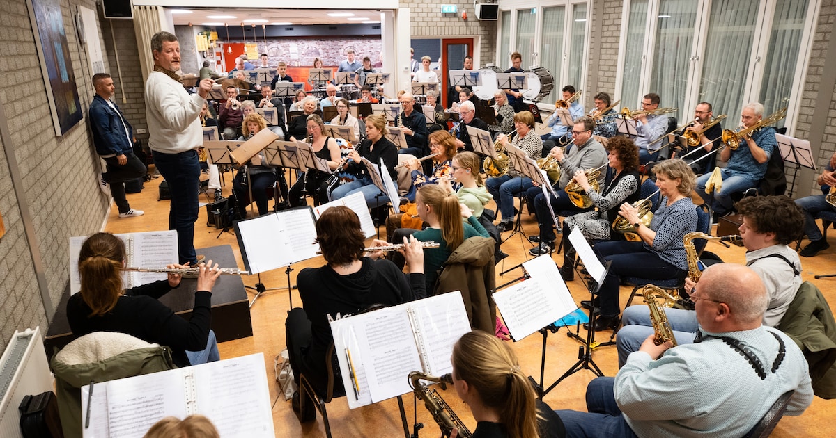 meastro-van-kakofonie-naar-zoetgevooisd-muziekstuk-nuenen-gerwen-en