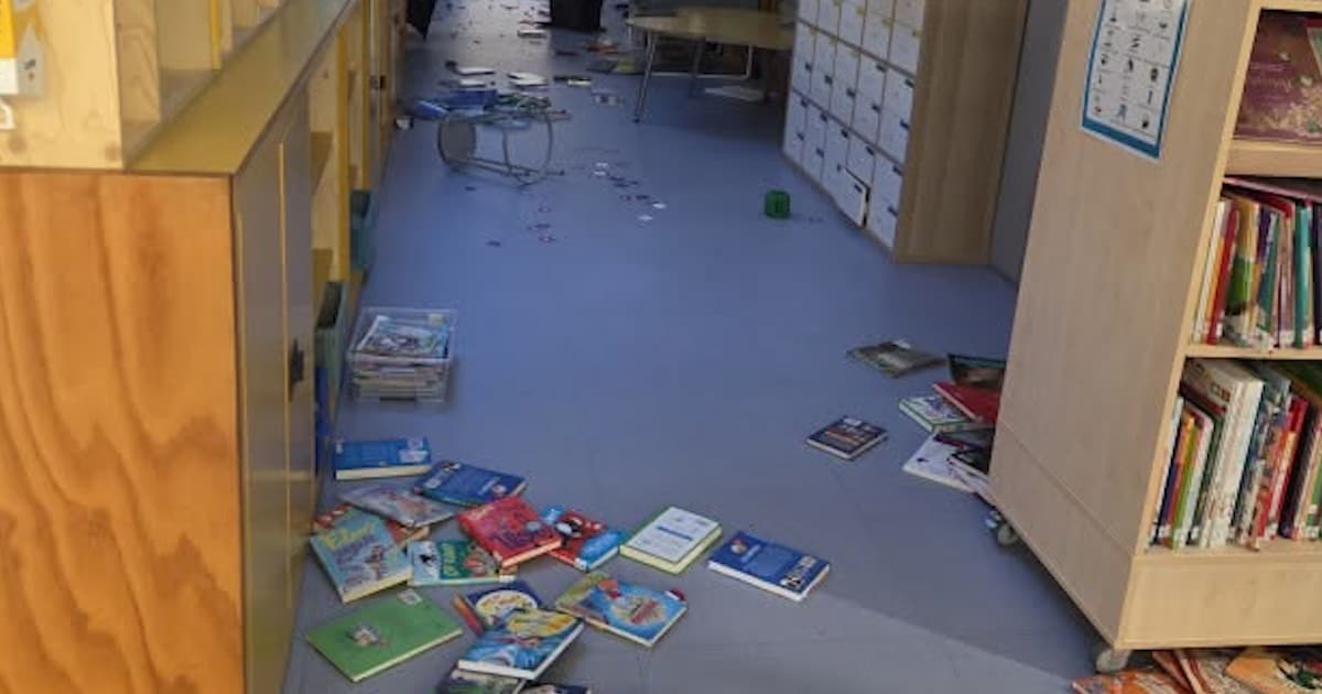 Op TikTok circuleren nu beelden van schoolvernielingen in Mierlo, één dader lijkt zelf te hebben gef