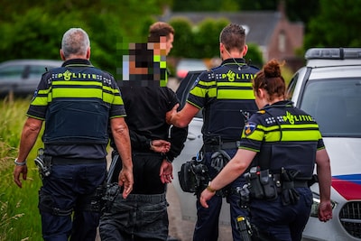 Aanhouding in maisveld bij Best: man omsingeld doo