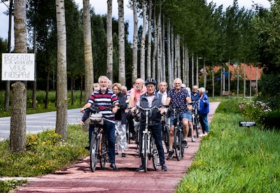 Fietsers Boskantseweg zijn hobbelpad zat: ‘Populieren en wortels verwijderen en een nieuw fietspad’