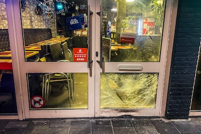 Tweede explosie in korte tijd bij kebabzaak in Eindhoven, voordeur beschadigd