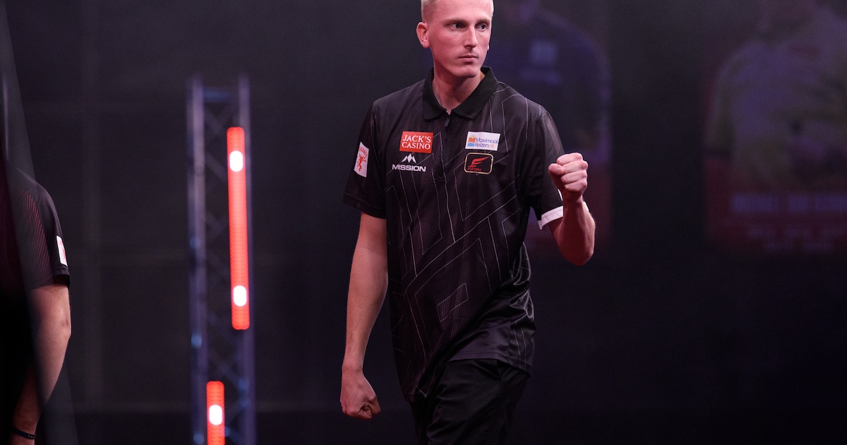 Wéér Nederlands dartsucces: Wessel Nijman wint toernooi en passeert Raymond van Barneveld op ranglij
