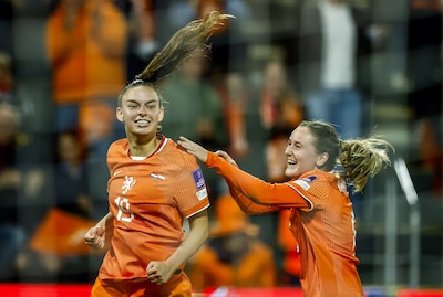 LIVE WK-kwalificatie | Oranje Leeuwinnen gaan winnen, maar m
