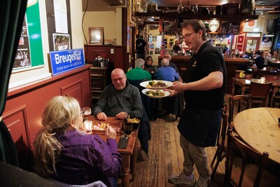 Gewoon genieten in Bosschenhoofd: Eeterij Stroop scoort met eenvoud en passie voor bier