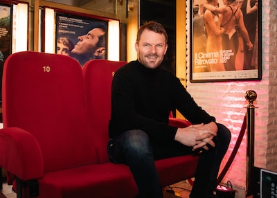 Ondernemer baalt van onverschillige politie na vuistslag: ‘Ik ging gestrekt, maar het heeft weinig p