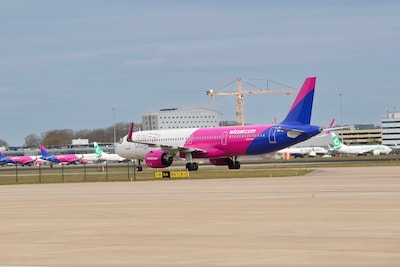 Recordwinst Eindhoven Airport komt vooral door topaantal passagiers: één op de drie gebruikt luchtha