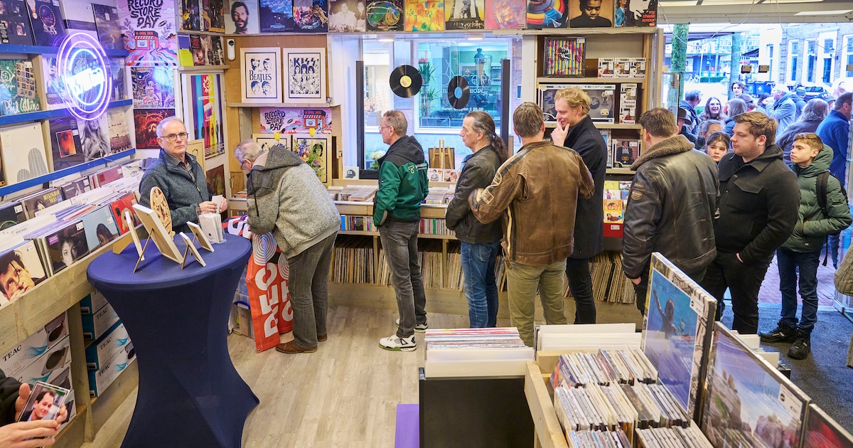 Veghel neemt afscheid van zijn geliefde platenzaakeigenaar Remco van Rooij (53)
