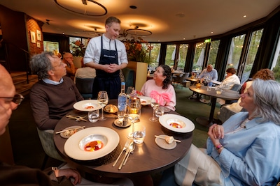 De chef-kok van La Nouvelle Auberge brengt een ode aan de Nederlandse keuken