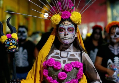 Familieworkshop bloemstukken Día de Muertos maken in Eindhoven