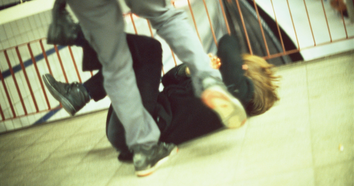 Man mishandelt en betast tienermeisjes in Deurne, politie roept ‘Jan uit Heusden-Asten’ op zich te m