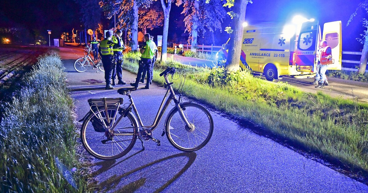 Fietsster raakt zwaargewond bij botsing met tegenligger in Knegsel | Foto