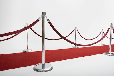 Eindhovense pop-up store biedt scholieren betaalbare gala-outfits