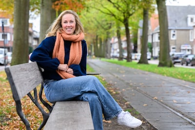 Vader van Tanja overleed aan kanker, daarna haar man aan een hersentumor: ‘Ik wist niet eens dat ik mantelzorger was’