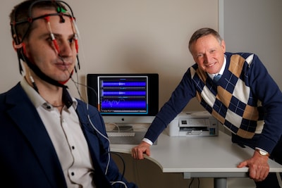 Mediteren tegen hoge bloeddruk in plaats van pillen slikken: ‘Dat heb je in een week onder de knie’