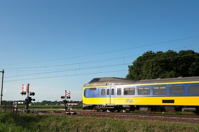Geen treinen door aanrijding tussen Breda en Gilze-Rijen, NS vervoert reizigers met bussen