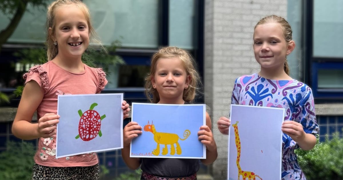 Kinderen maken tekeningen voor kunstproject Dieren van de Vlagheide in Meierijstad