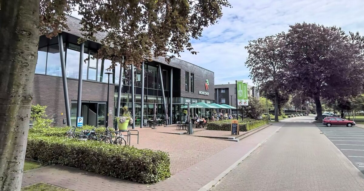 Snuffelen tussen romans, strips en dvd’s: Dorpsfeest in Achel gaat gepaard met boekenverkoop