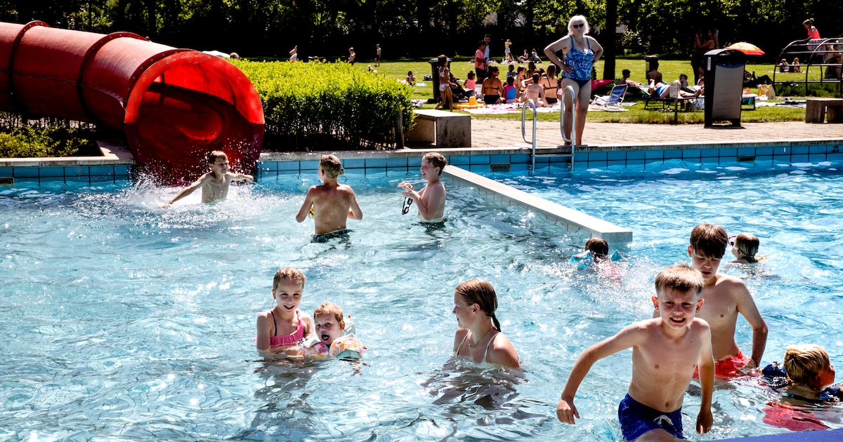 Zwembad Someren kampt met structurele overlast: ouders houden kinderen thuis, gemeente grijpt in met