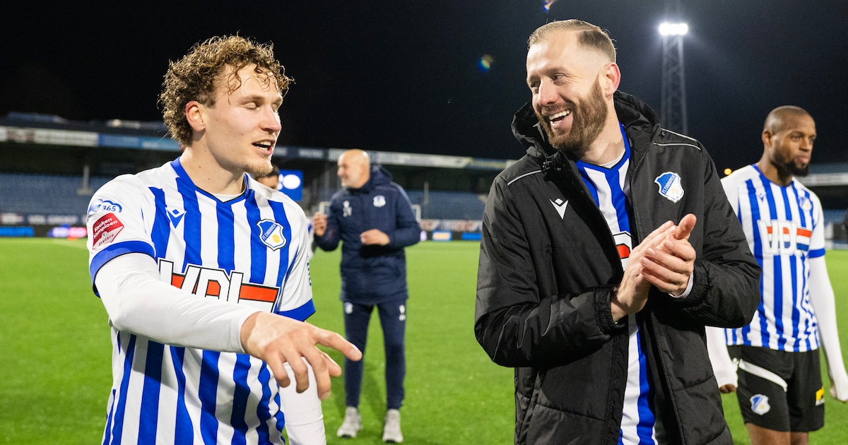 LIVE | Duel met FC Dordrecht van start, kan FC Eindhoven ook vanavond overtuigen?