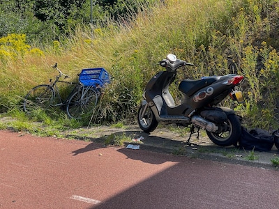 Bromfietser botst achterop afslaande fietser in Helmond