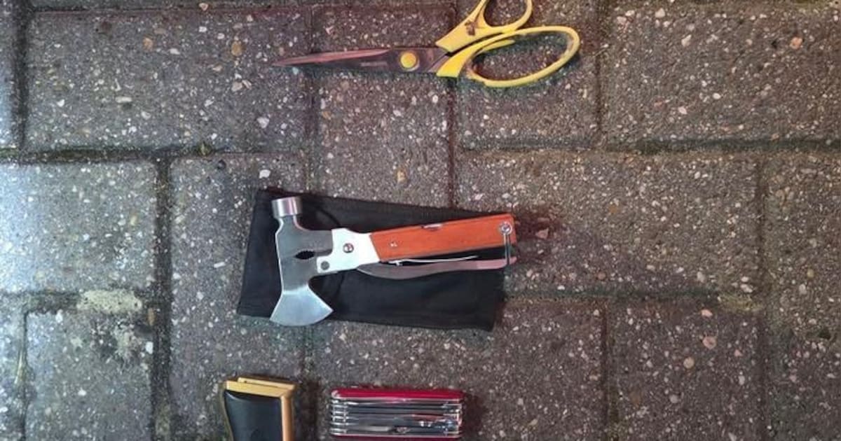 Drie personen aangehouden voor wapenbezit bij achtervolging in Helmond