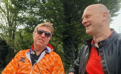 De Mos denkt dat PSV na ‘Ibiza’ gebrand is om te presteren: duwt de kampioen Ajax in de put óf juist