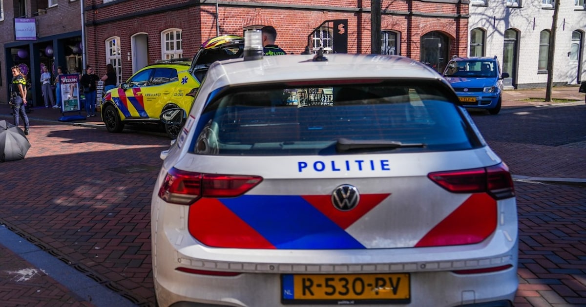 Fatbiker raakt gewond bij botsing met auto op kruising in Geldrop