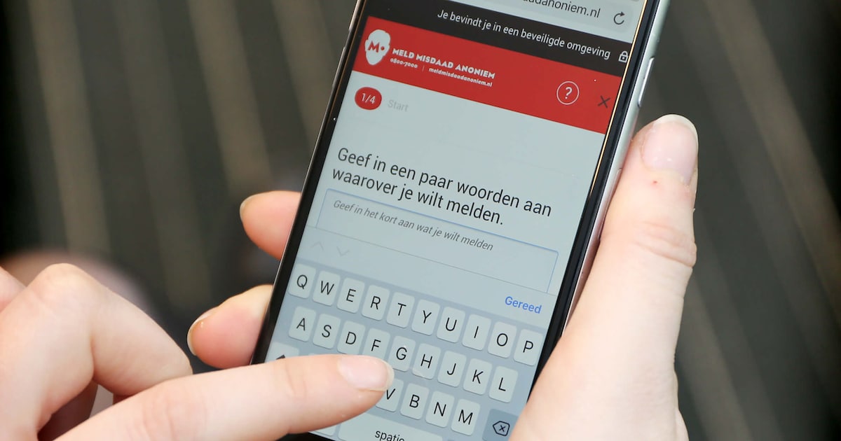 Anonieme melding leidt politie naar woning in Eindhoven met honderden xtc-pillen, vuurwerk en alarmp