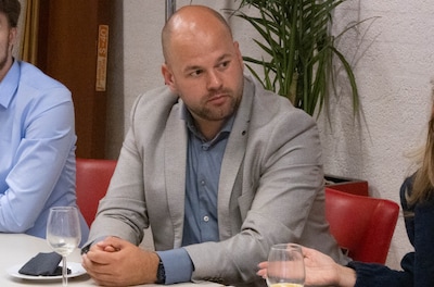 Wethouder Jordy Drieman onder vuur: hij informeerde de raad te laat dat klus in Budel 8 ton duurder werd