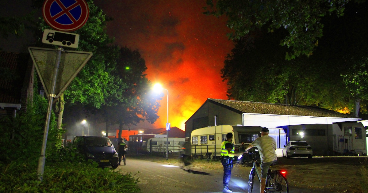 Grote brand op Kraanmeester in Weert