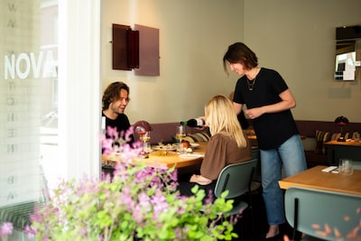 Bij Nova in Eindhoven krijg je borden om te delen en smaken om te onthouden