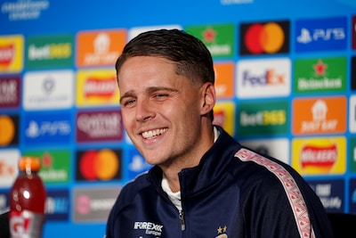 Veerman treft zijn boezemvriend bij Newcastle United: ‘Hij deed stoer en zei dat z’n teamgenoten nog