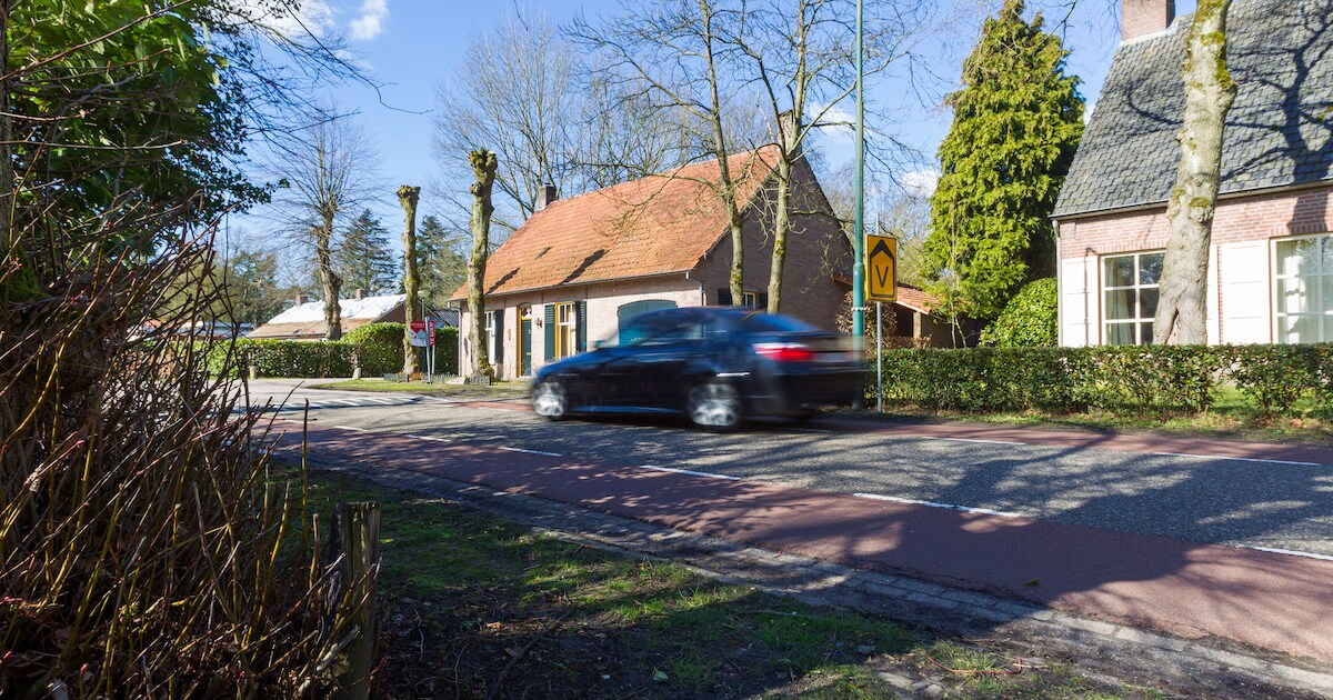 Weg door Walik wordt mogelijk ingericht als fietsstraat, om overlast door snelheidsduivels te stoppe