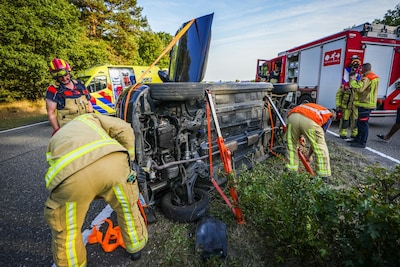 Taakstraf voor man die op auto knalde omdat hij werd afgeleid door appje