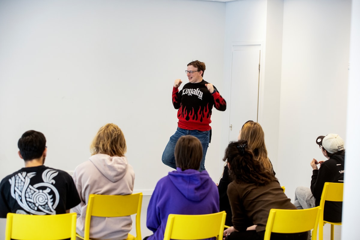 Improviserend door het leven; InterActing geeft jongeren met autisme ruimte om zichzelf te zijn