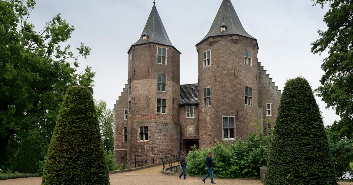 Tien Brabantse monumenten te koop voor spotprij­zen, zoals dit prachtige kasteel voor nog geen 3 ton