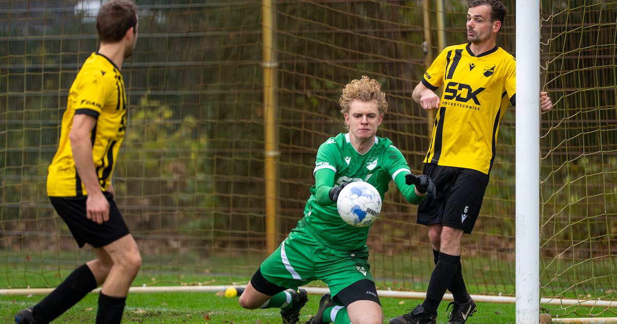 SJVV na twee eigen goals verrassend onderuit bij MVC, Sterksel verliest ...
