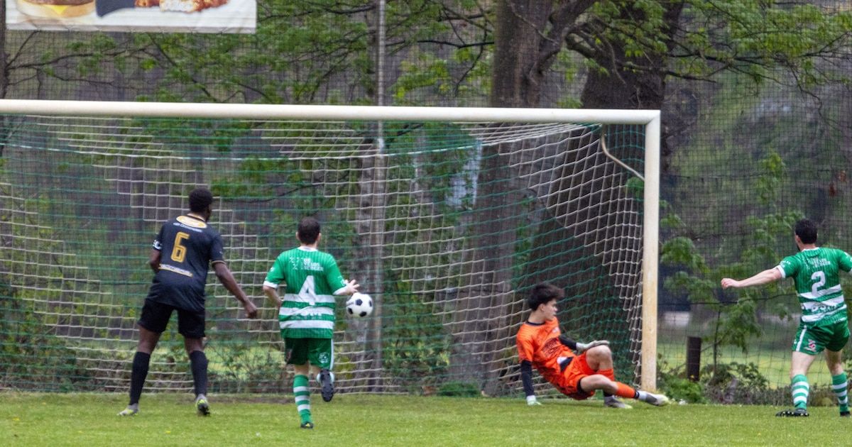 Klundert heeft vrije val gestopt en kan weer omhoog kijken, Vrederust steeds verder in het nauw