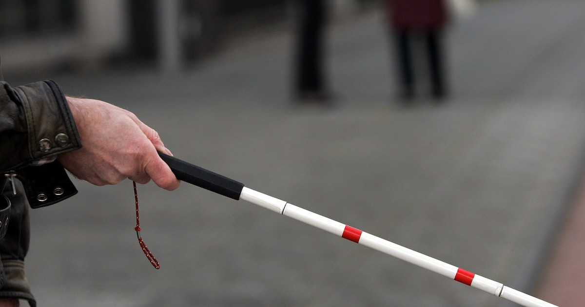 Joke (72) is slechtziend en dankt voor de vele spontane hulp in haar stad