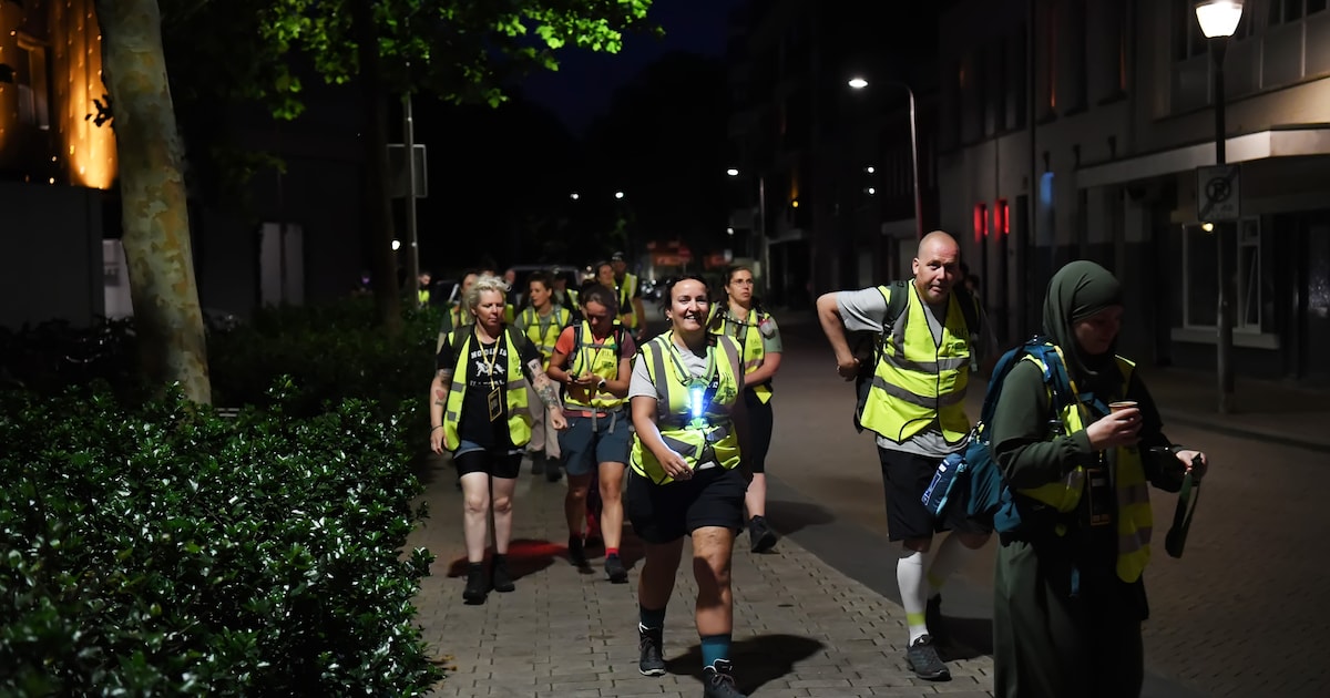 Nacht van de Vluchteling in Tilburg deels afgelast vanwege onweer: 40 kilometerroute gaat niet door