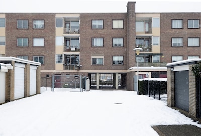 Aan de Vinkelaan zijn ze overlast van knaljeugd zat: ‘Ze werd uit haar auto getrokken en gestompt’